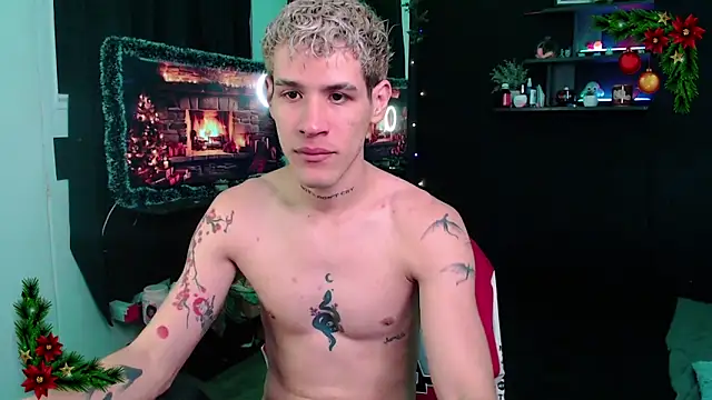 Snapshot of andybxby chatting on December 17, 2024, 11:38 pm andybxby online show from December 17, 2024, 11:38 pm