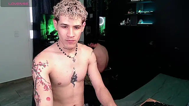 Snapshot of andybxby chatting on January 6, 2025, 8:39 pm andybxby online show from January 6, 2025, 8:39 pm