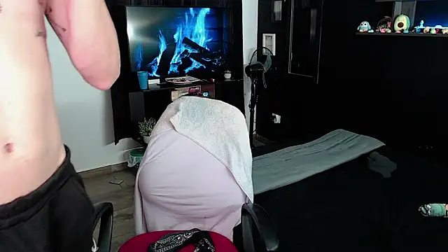 Snapshot of andybxby chatting on March 15, 2025, 8:54 pm andybxby online show from March 15, 2025, 8:54 pm