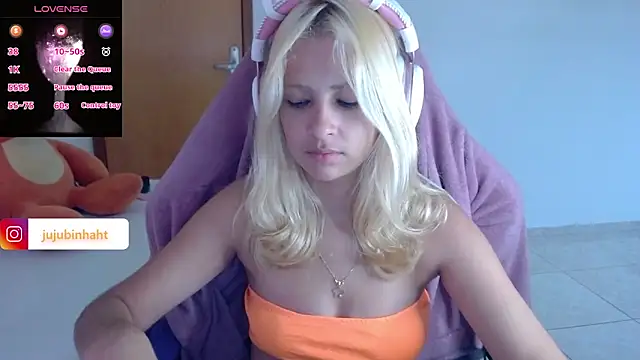 Snapshot of jujubinhahot chatting on February 1, 2025, 8:05 pm jujubinhahot online show from February 1, 2025, 8:05 pm