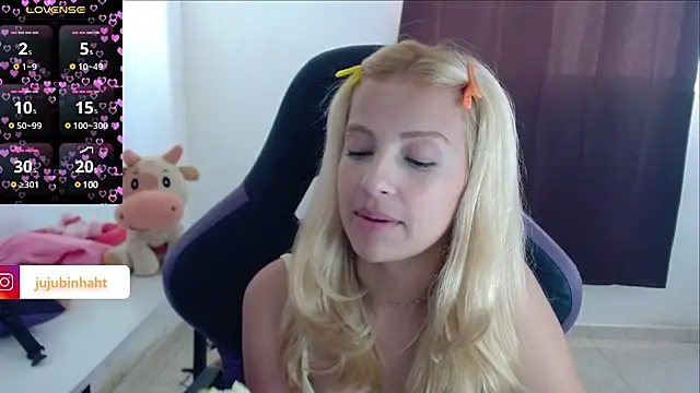 Snapshot of jujubinhahot chatting on March 21, 2025, 10:50 am jujubinhahot online show from March 21, 2025, 10:50 am