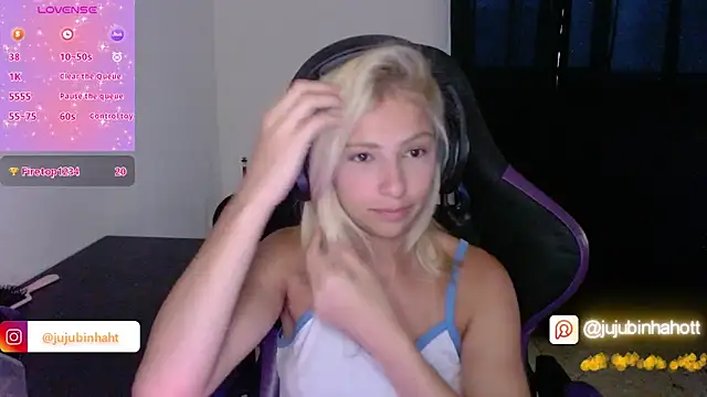 Snapshot of jujubinhahot chatting on November 22, 2025, 9:14 pm jujubinhahot online show from November 22, 2025, 9:14 pm