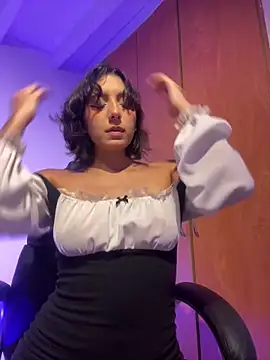 aurora xoxo online show from February 21, 2025, 4:51 am