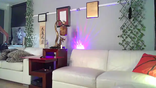 OSIRlS online show from March 27, 2026, 4:51 pm