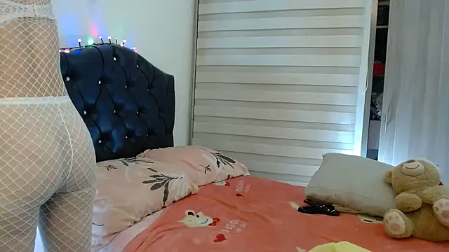 gooddes303salome online show from November 16, 2025, 4:18 am