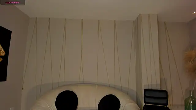 Snapshot of MariamRivera_ chatting on December 18, 2024, 3:58 am MariamRivera online show from December 18, 2024, 3:58 am