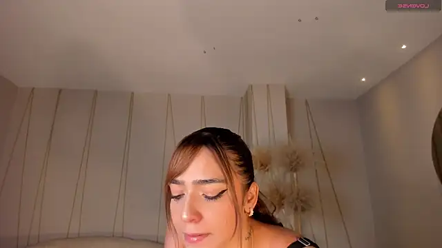 Snapshot of MariamRivera_ chatting on January 30, 2025, 3:44 am MariamRivera online show from January 30, 2025, 3:44 am