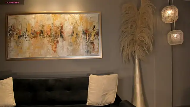 Snapshot of MariamRivera_ chatting on February 20, 2025, 9:55 am MariamRivera online show from February 20, 2025, 9:55 am