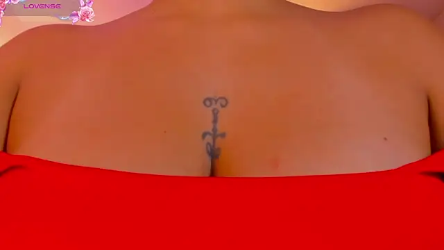 Snapshot of MariamRivera_ chatting on October 8, 2025, 2:31 am MariamRivera online show from October 8, 2025, 2:31 am