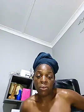 Shaniko89 online show from November 27, 2025, 7:21 am