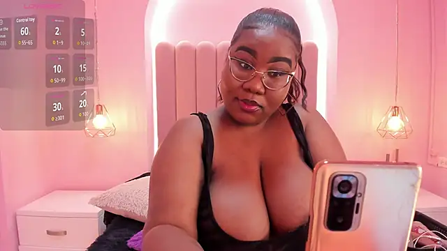 Darnellqueen online show from February 3, 2026, 4:32 am