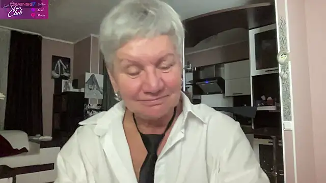 roxana brooks online show from January 29, 2025, 9:39 pm