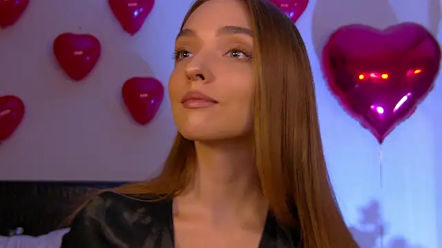 VirginieCruz online show from February 10, 2025, 7:28 pm