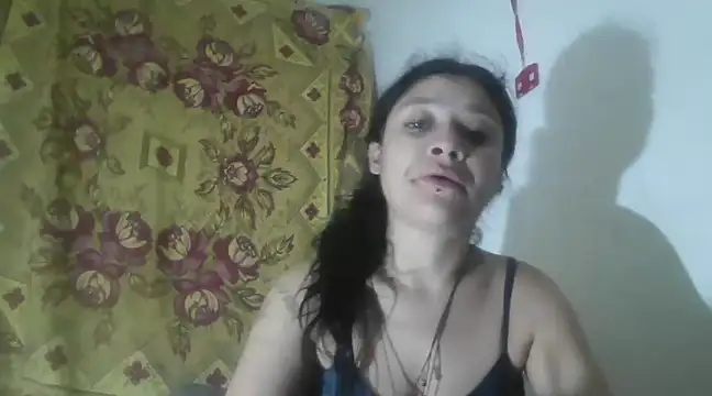 Snapshot of TamaraNauthy chatting on December 3, 2024, 2:14 am TamaraNauthy online show from December 3, 2024, 2:14 am
