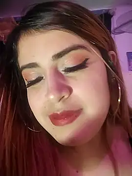 Snapshot of bella_star21 chatting on October 7, 2025, 7:49 am bella star21 online show from October 7, 2025, 7:49 am