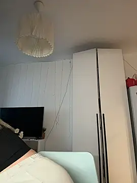 OdriOlsens online show from March 6, 2026, 5:26 am