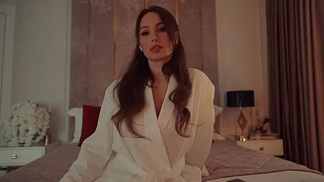 MilaDYstarlight online show from April 5, 2026, 9:28 am