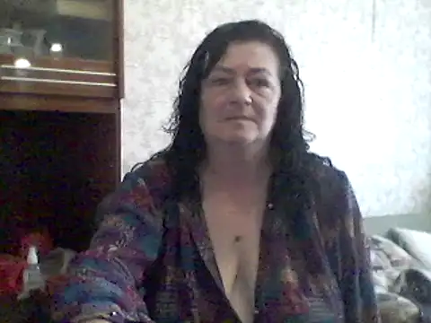 GypsiQueen2 online show from March 15, 2025, 10:57 am
