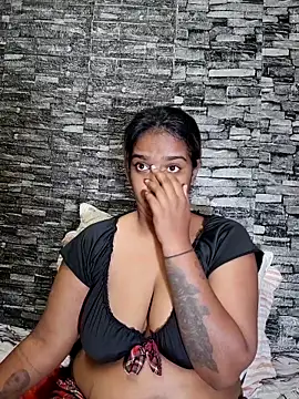 Xindias fantasyX online show from September 24, 2025, 7:39 pm