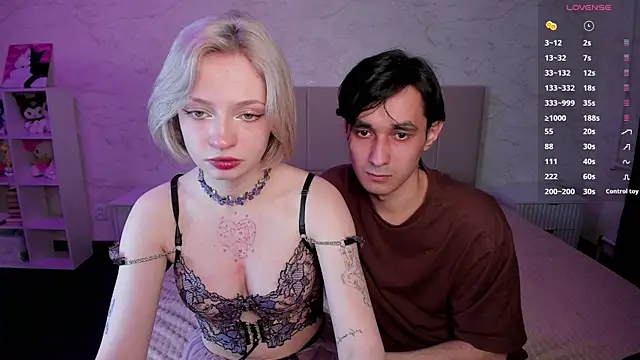 Snapshot of PostBabyyy chatting on April 15, 2026, 4:36 pm PostBabyyy online show from April 15, 2026, 4:36 pm