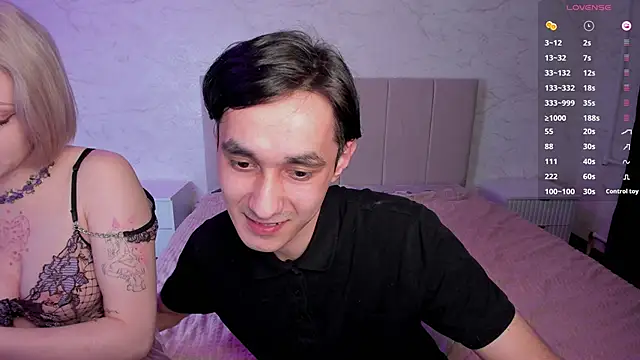 Snapshot of PostBabyyy chatting on April 15, 2026, 8:31 pm PostBabyyy online show from April 15, 2026, 8:31 pm