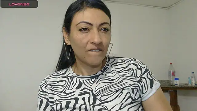 ErikaRika online show from January 14, 2025, 5:30 am