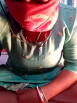 Snapshot of Bengali-boudi chatting on December 15, 2024, 6:15 pm Bengali-boudi online show from December 15, 2024, 6:15 pm