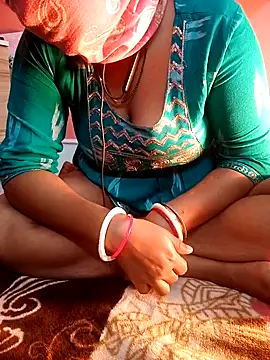 Snapshot of Bengali-boudi chatting on January 9, 2025, 6:15 pm Bengali-boudi online show from January 9, 2025, 6:15 pm