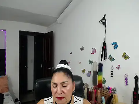 Snapshot of mature_bigboobs10 chatting on March 12, 2026, 3:45 am mature bigboobs10 online show from March 12, 2026, 3:45 am