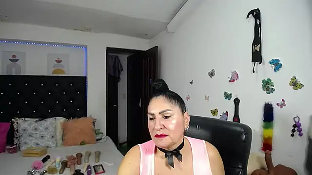 Snapshot of mature_bigboobs10 chatting on July 12, 2026, 4:14 am mature bigboobs10 online show from July 12, 2026, 4:14 am