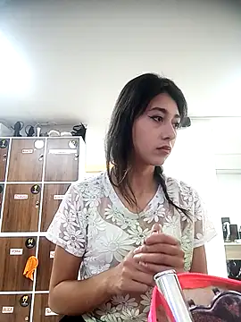 Snapshot of Scarlet_wd18 chatting on March 14, 2025, 8:38 pm Scarlet wd18 online show from March 14, 2025, 8:38 pm