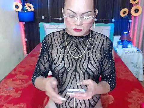 Snapshot of UrAsianPrincessDanie chatting on February 6, 2026, 3:48 pm UrAsianPrincessDanie online show from February 6, 2026, 3:48 pm