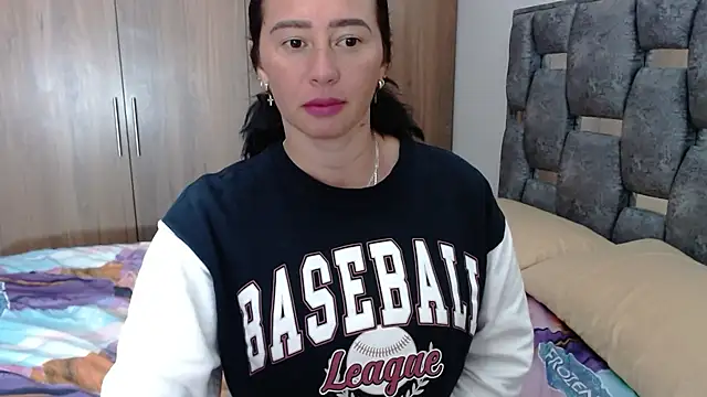 sara hott 1 online show from January 23, 2025, 7:40 pm