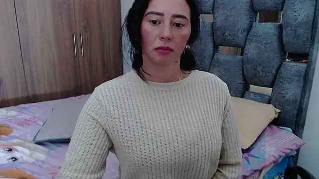 sara hott 1 online show from January 27, 2025, 7:35 pm