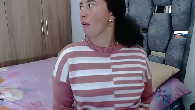 sara hott 1 online show from February 14, 2025, 12:36 pm