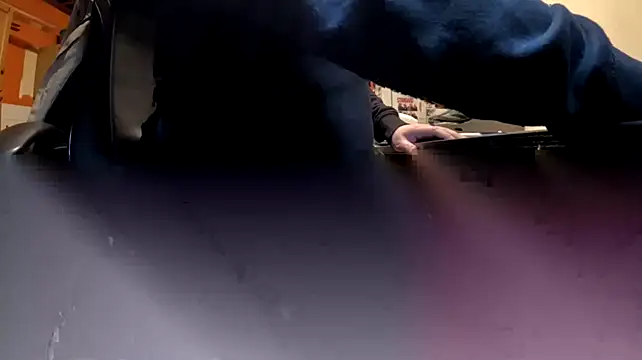 Ju rine007 online show from February 11, 2025, 5:37 am