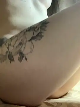 MiaBlossom online show from December 24, 2024, 11:38 am