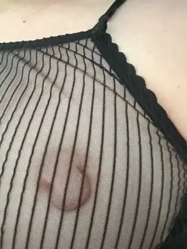 Snapshot of MiaBlossom chatting on February 27, 2026, 11:43 am MiaBlossom online show from February 27, 2026, 11:43 am