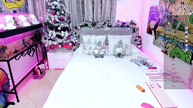 Snapshot of tattooBabyxxx chatting on December 14, 2024, 7:25 pm tattooBabyxxx online show from December 14, 2024, 7:25 pm