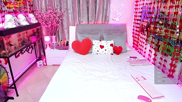 Snapshot of tattooBabyxxx chatting on February 20, 2025, 11:21 pm tattooBabyxxx online show from February 20, 2025, 11:21 pm