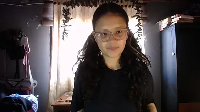 Hathorlove online show from January 17, 2026, 8:34 pm