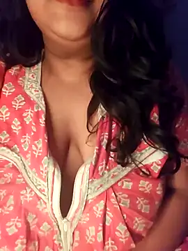 Snapshot of sassy_horny chatting on December 21, 2024, 2:30 am sassy horny online show from December 21, 2024, 2:30 am