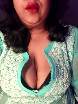 Snapshot of sassy_horny chatting on February 19, 2025, 7:38 pm sassy horny online show from February 19, 2025, 7:38 pm