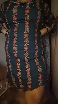 Snapshot of sassy_horny chatting on November 4, 2025, 9:25 pm sassy horny online show from November 4, 2025, 9:25 pm