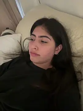 Gaby zahir  online show from October 12, 2025, 4:06 pm