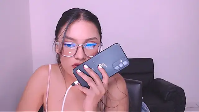 Snapshot of 1eve_rox chatting on February 2, 2025, 10:02 am 1eve rox online show from February 2, 2025, 10:02 am