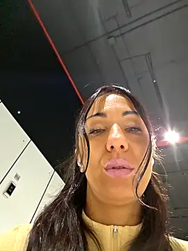 LeticiaWoods online show from October 28, 2025, 5:55 am