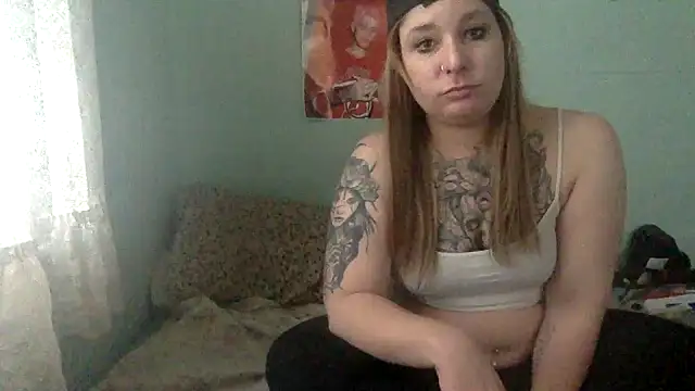 alexabunni online show from November 23, 2025, 4:07 pm