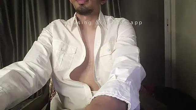Snapshot of skinny_tamer chatting on July 14, 2026, 5:07 pm skinny tamer online show from July 14, 2026, 5:07 pm