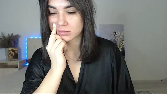 RoxannePure online show from February 21, 2025, 2:06 am